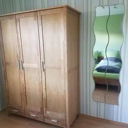 Ferienwohnung Ruge アパート
